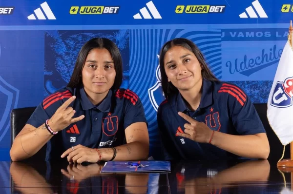 Arantza y Grettel Suazo firman su primer contrato con Universidad de Chile