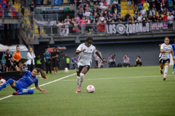 Mary Valencia es la mejor futbolista del 2025 según el CPD
