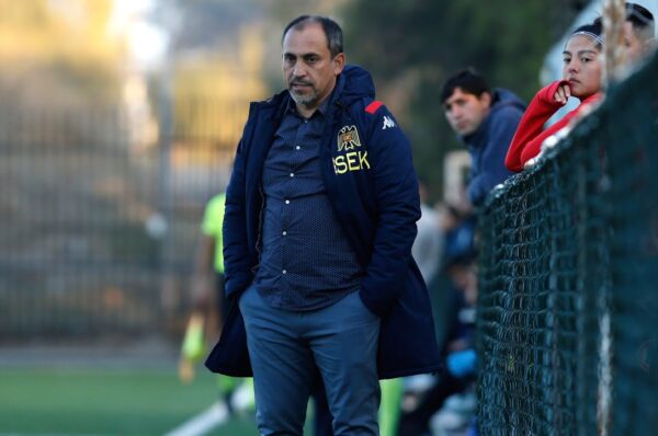 Andrés Aguayo deja de ser entrenador de Unión Española para 2026