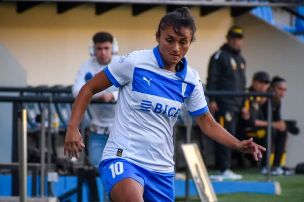 Universidad Católica ratifica la continuidad 2026 de Ivette Olivares