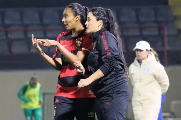 Macarena Deichler renueva como DT de Sport Recife por todo 2026