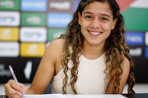 Diana Díaz aterriza en La Cisterna y ficha por Palestino