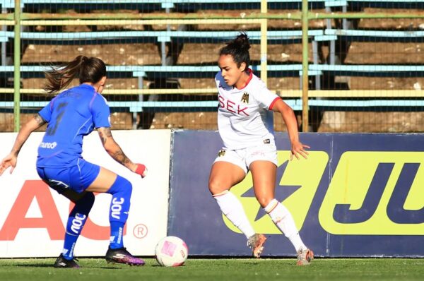 Valentina Montenegro concluye su etapa en Unión Española