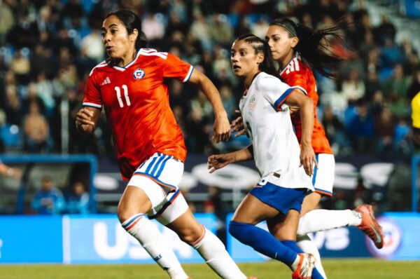 Estados Unidos golea con comodidad a Chile en amistoso