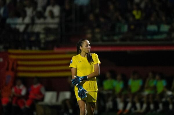 Antonia Canales sufre rotura del ligamento cruzado anterior en España