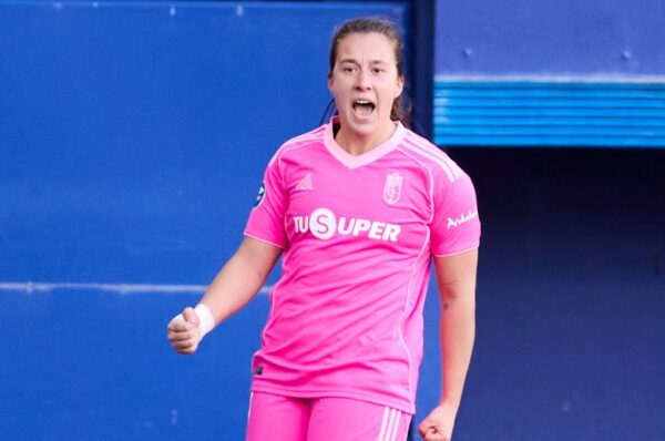 Sonya Keefe anota su segundo gol del 2026 con Granada vs Eibar