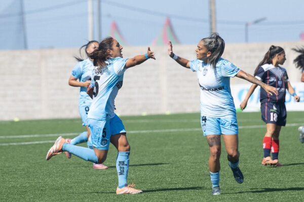 Deportes Iquique debuta con goleada sobre Deportes Recoleta