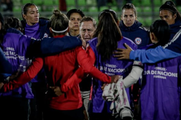Luis Mena hace autocrítica tras la derrota de La Roja: “No fue un buen partido”