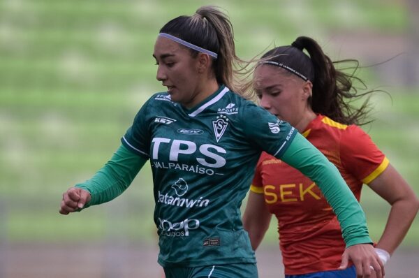 Santiago Wanderers y Unión Española igualan en partidazo