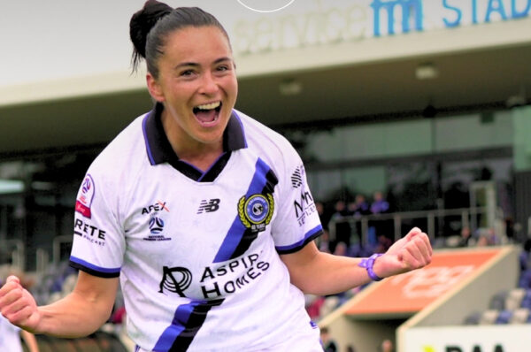 María José Rojas sigue en racha de gol con Salisbury Inter