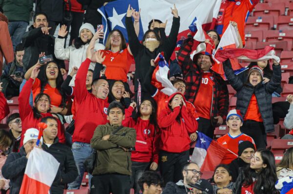 La Roja bate el récord de público en fútbol femenino en Chile