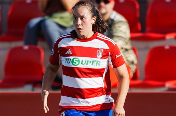 Sonya Keefe se despide del Granada CF tras una temporada