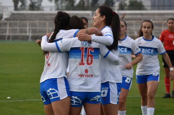 Universidad Católica vence por la mínima a Palestino