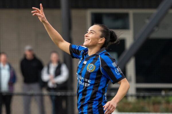 María José Rojas suma un nuevo gol con Salisbury Inter