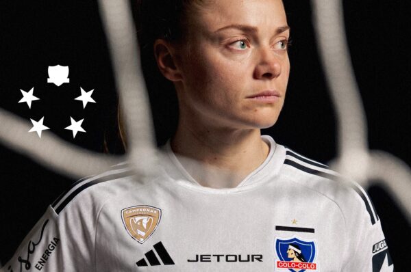 Estefanía Banini sella su inscripción y regresará a Colo-Colo
