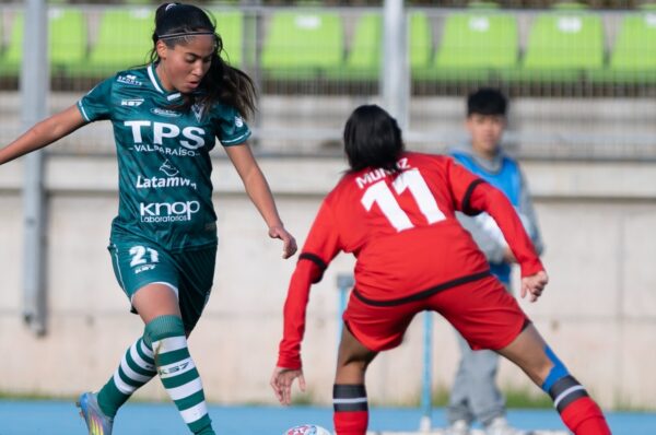 Santiago Wanderers y Huachipato acuerdan empate en Valparaíso