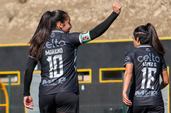 Coquimbo Unido gana, gusta y golea ante Huachipato
