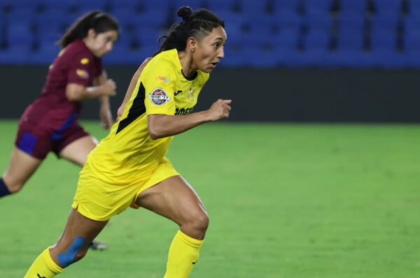 Fernanda Araya marca sus primeros dos goles en Maccabi Hadera