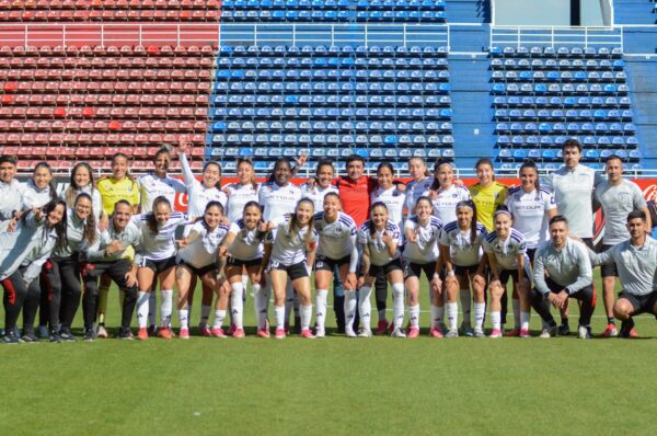 Colo-Colo gana premio al Mejor Proyecto de Fútbol Femenino en Sudamérica