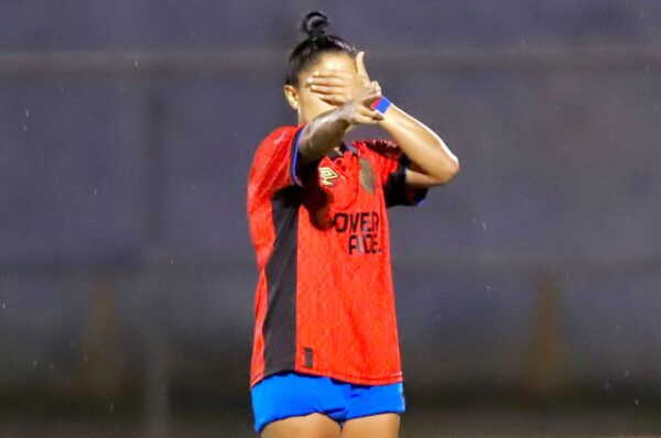 Javiera Roa se reencuentra con el gol en Municipal de Guatemala